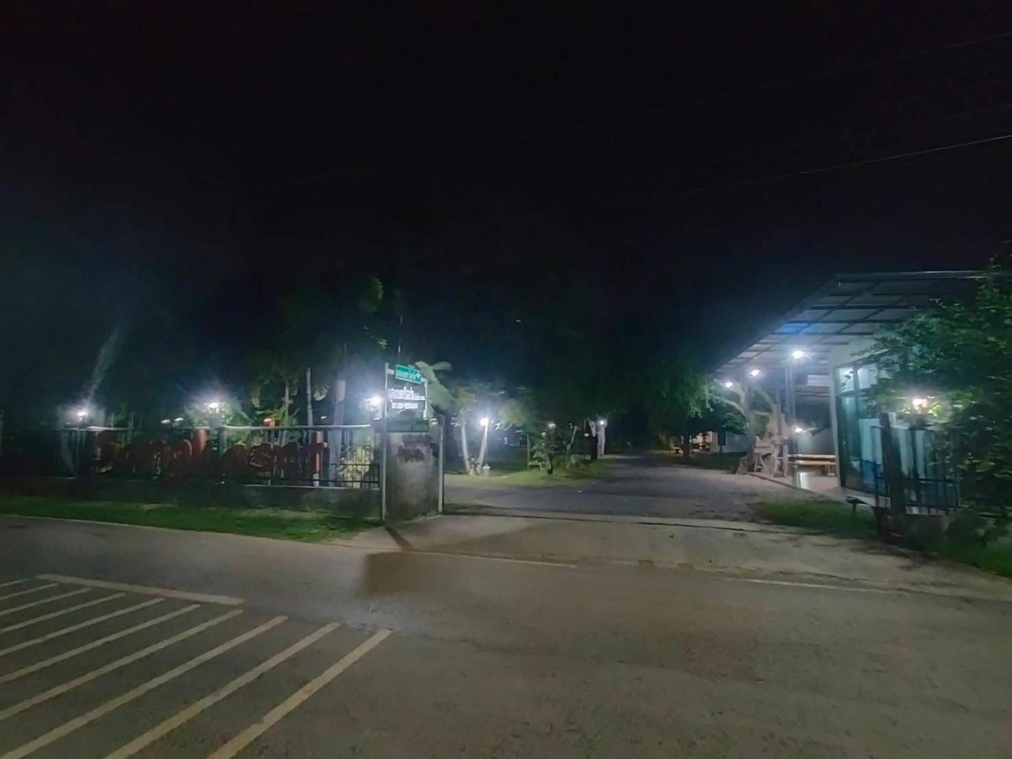 Sangkaset Resort Ban Mong Muang Esterno foto