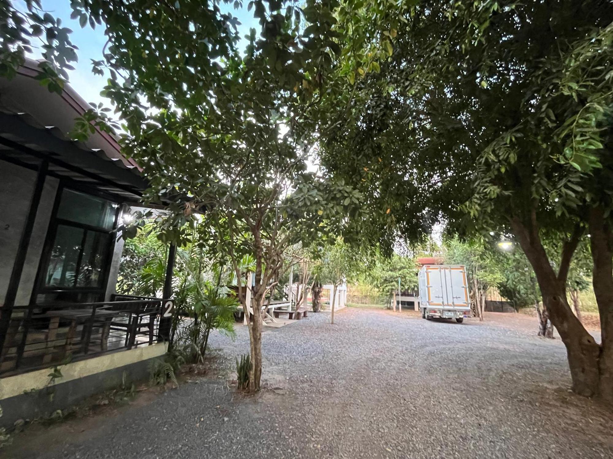 Sangkaset Resort Ban Mong Muang Esterno foto